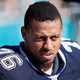 Illustration for article titled Greg Hardy Assures Tony Romo He’s Seen Ex-Girlfriends Come Back From Far Worse Injuries